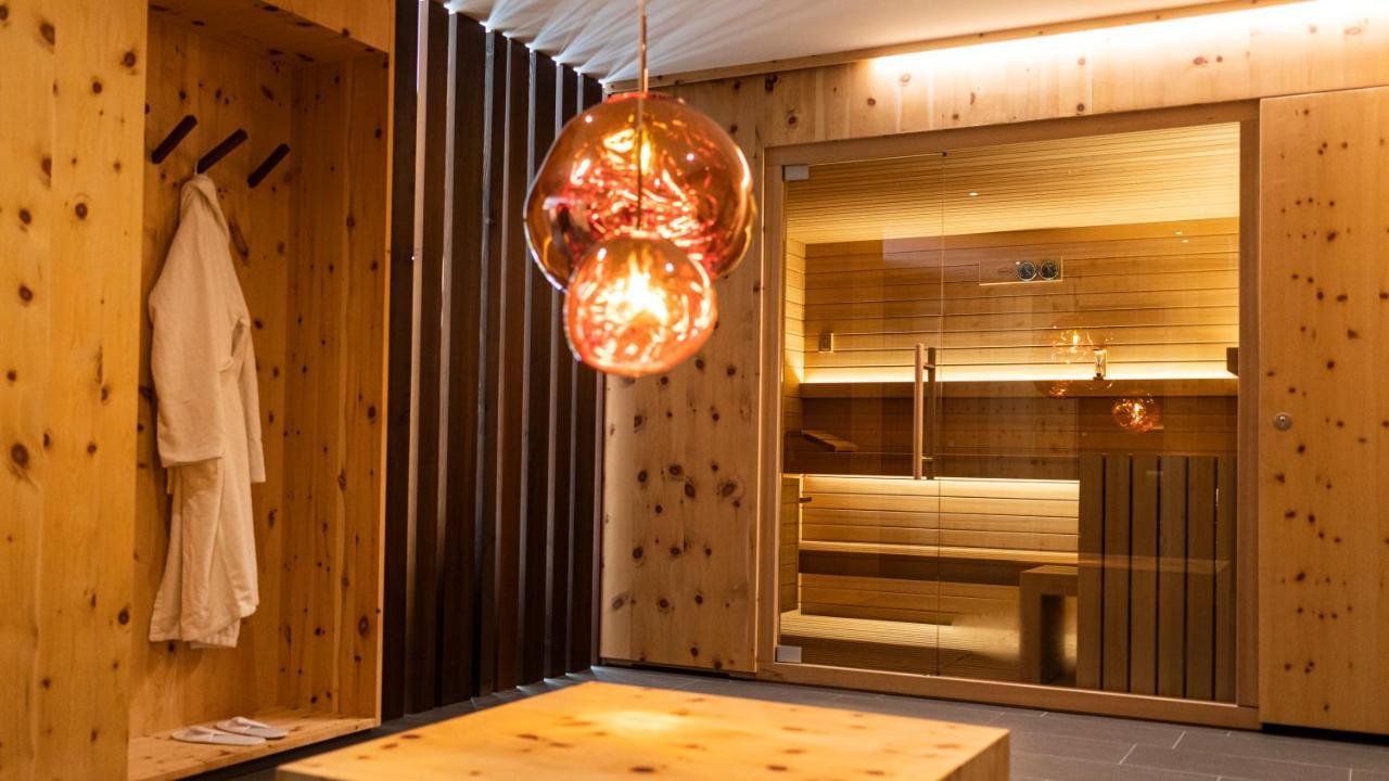Natura Boutique Chalet Wellness SPA Dobbiaco Extérieur photo